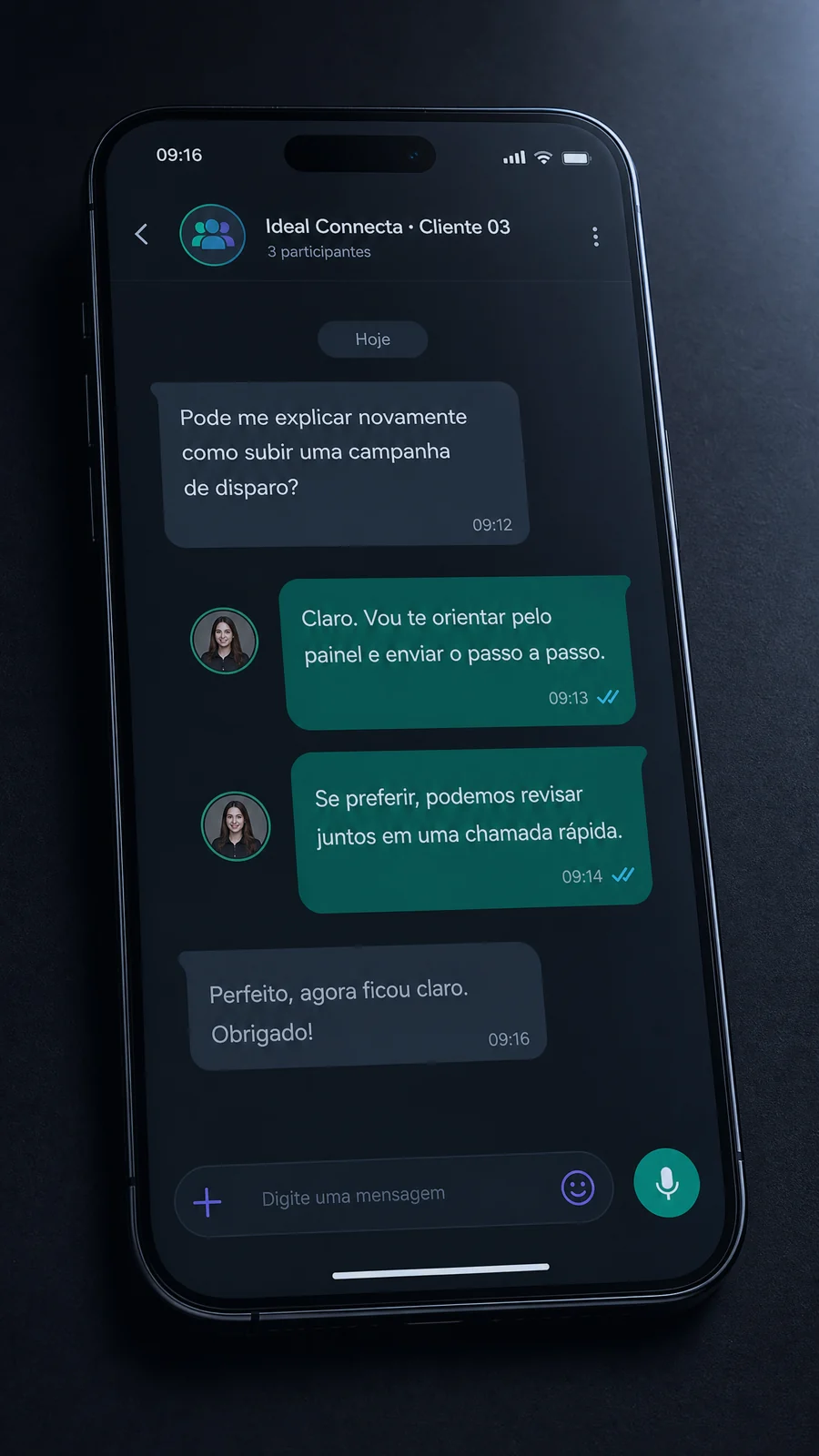 Grupo no WhatsApp entre a Ideal Conecta e um cliente: ele pede para explicarem de novo como subir uma campanha de disparo e a equipe responde em um minuto, oferecendo também uma chamada rápida